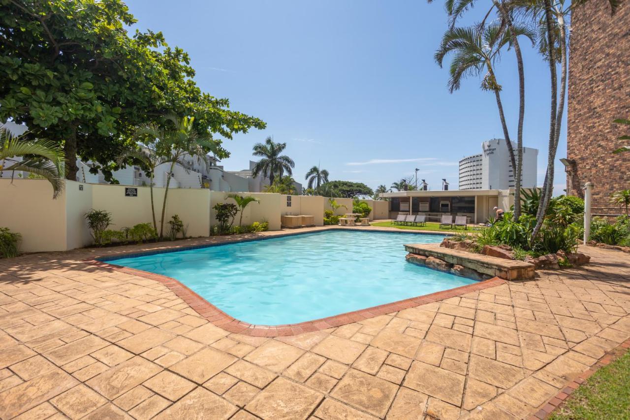 24 Sea Lodge - Sea Viewing Apartment Durban Ngoại thất bức ảnh